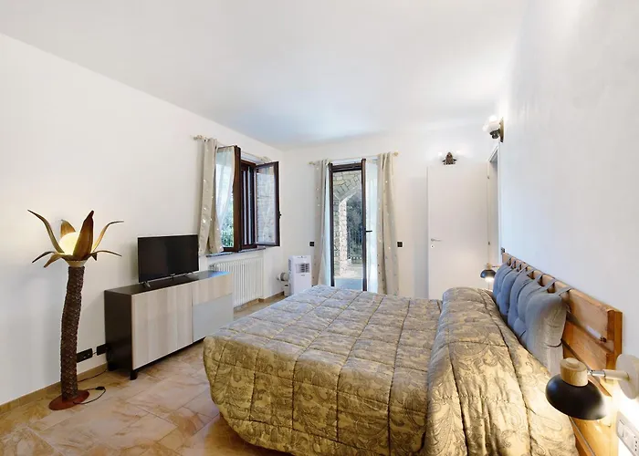 Feriehus Baia Di Campo *